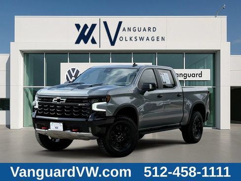 Used 2023 Chevrolet Silverado 1500 ZR2 w/ Technology Package AWD/4WD image 1