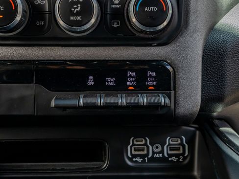 Used 2023 RAM 1500 Big Horn AWD/4WD image 29