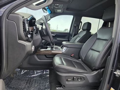 Used 2022 GMC Sierra 1500 Elevation w/ Elevation Premium Package AWD/4WD image 13