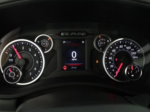 New 2026 RAM 2500 Tradesman AWD/4WD image 12