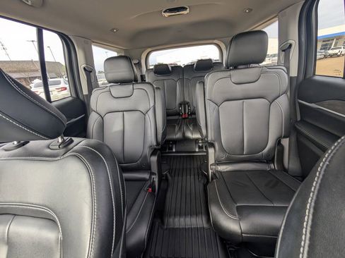 Used 2024 Jeep Grand Cherokee L Limited image 13