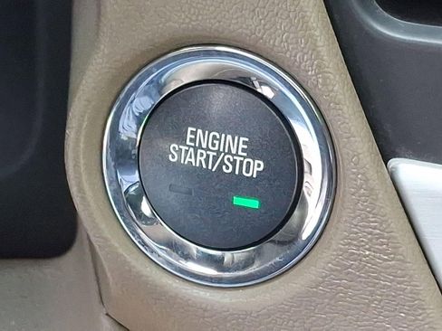 Used 2017 GMC Yukon SLT image 24