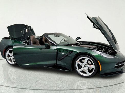 Used 2014 Chevrolet Corvette Stingray Convertible w/ 3LT Preferred Equipment Group RWD image 14