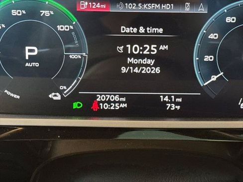 Certified 2024 Audi Q8 e-tron Premium AWD/4WD image 37