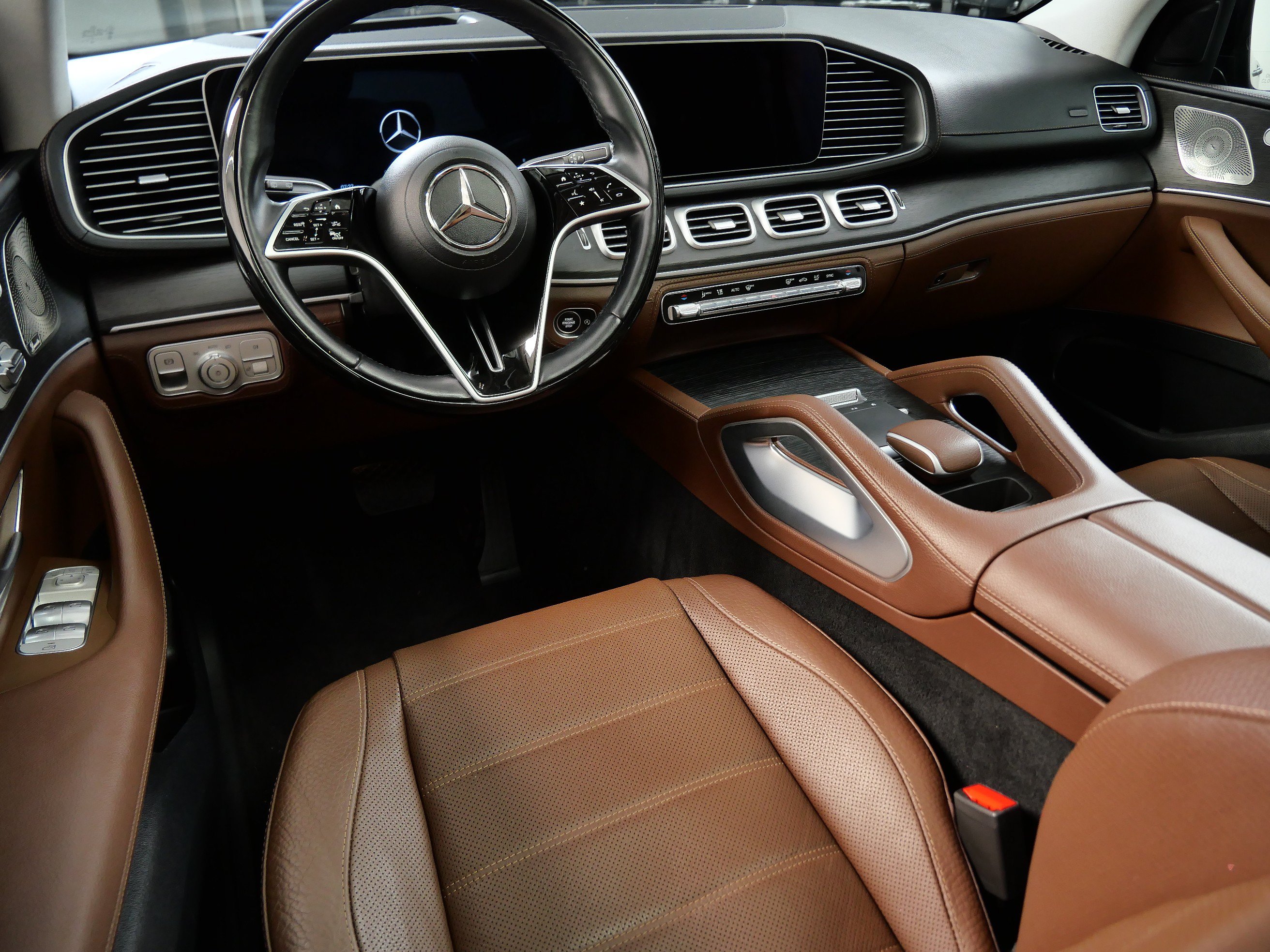 Certified 2024 Mercedes-Benz GLE 350 4MATIC image 2