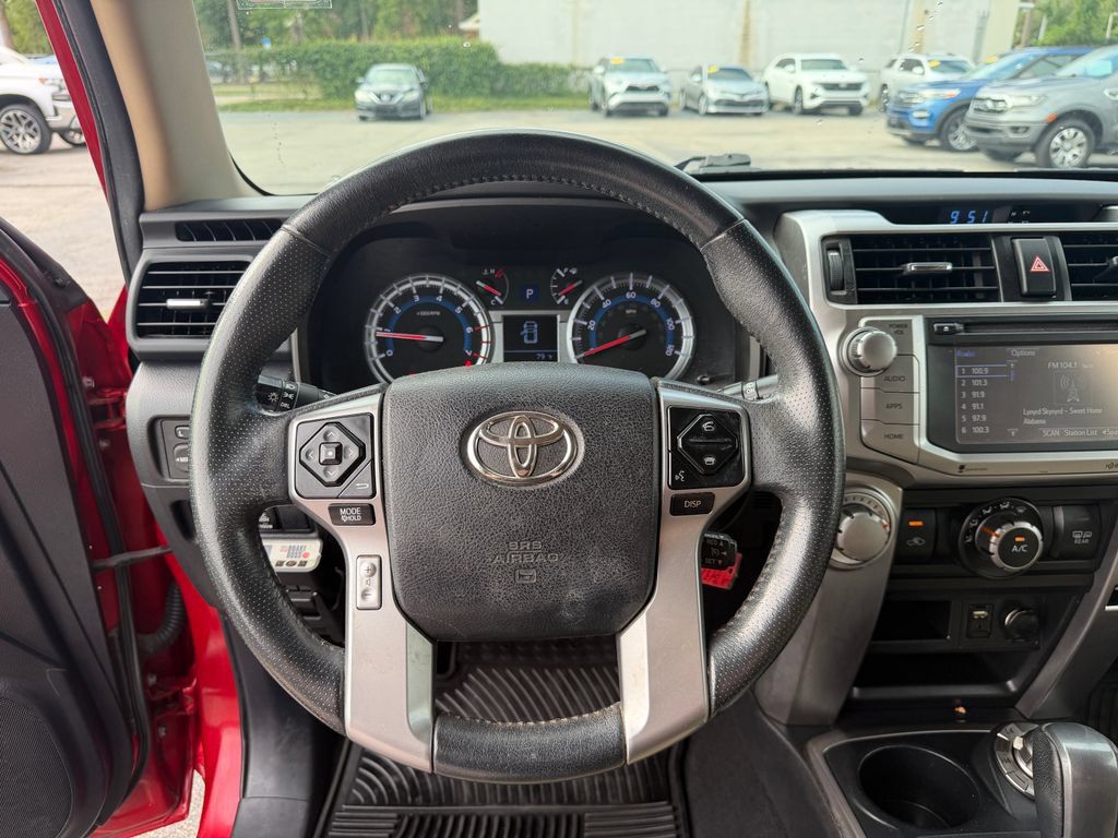 Used 2014 Toyota 4Runner SR5 AWD/4WD image 8