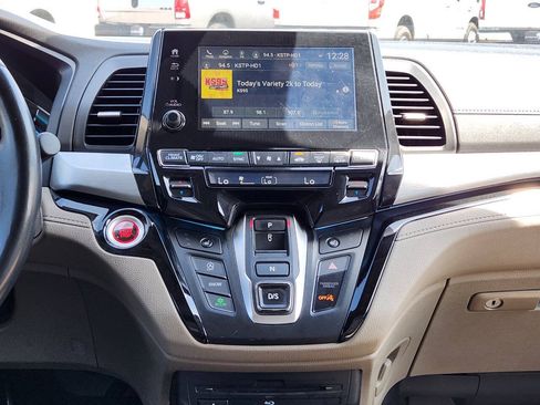 Used 2021 Honda Odyssey Touring image 18