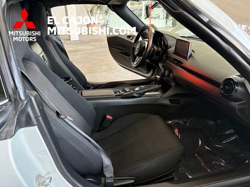 Used 2017 MAZDA MX-5 Miata RF Club RWD image 20