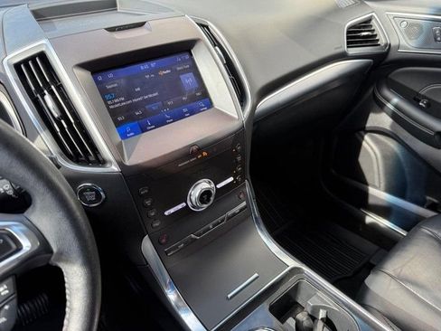 Used 2020 Ford Edge Titanium AWD/4WD image 27