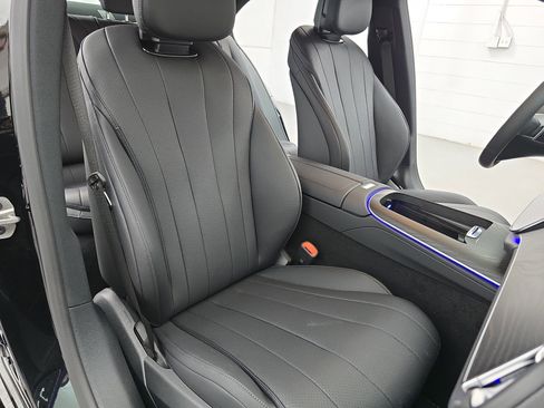 New 2026 Mercedes-Benz E 350 4MATIC Sedan image 10