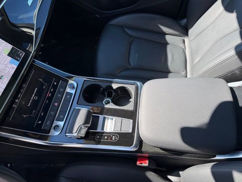 Used 2022 Audi Q7 Premium Plus w/ Premium Plus Package image 24