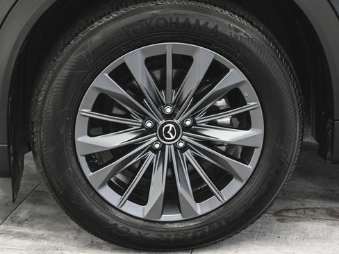 Used 2025 MAZDA CX-70 3.3 Turbo w/ Preferred Package AWD/4WD image 6