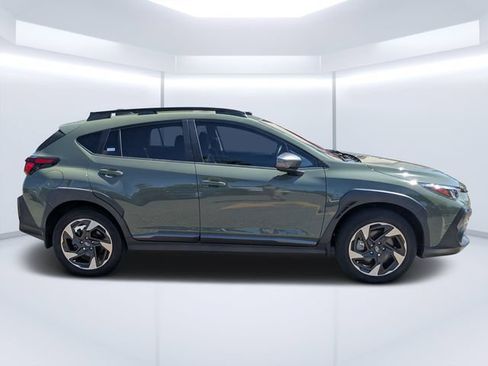 Used 2024 Subaru Crosstrek 2.5i Limited AWD/4WD image 2