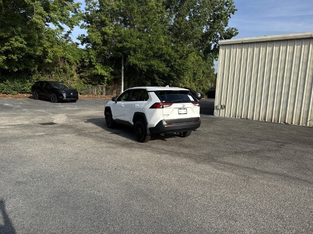 Used 2025 Toyota RAV4 LE FWD image 7