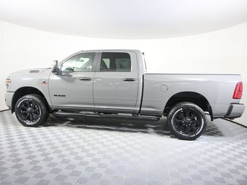 New 2026 RAM 3500 Big Horn AWD/4WD image 3