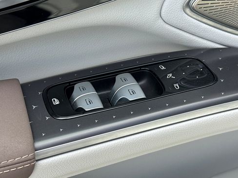 Used 2022 Mercedes-Benz EQS 450+ Sedan image 14