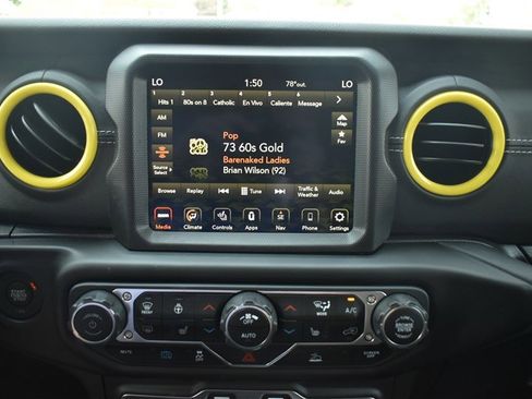 Used 2023 Jeep Wrangler Unlimited Sahara w/ Cold Weather Group image 15