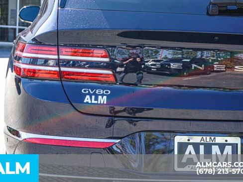 Used 2025 Genesis GV80 2.5T Advanced image 13