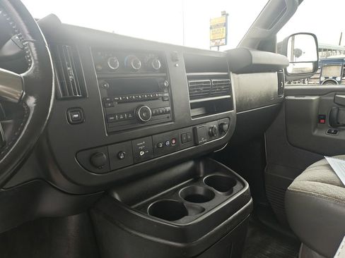 Used 2019 Chevrolet Express 3500 w/ Driver Convenience Package image 8