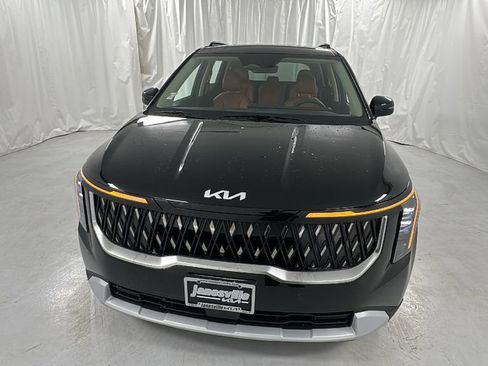 New 2026 Kia Carnival EX FWD image 8