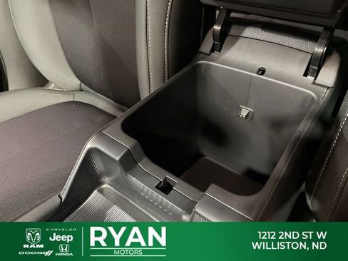 New 2026 Jeep Grand Cherokee Laredo X AWD/4WD image 32