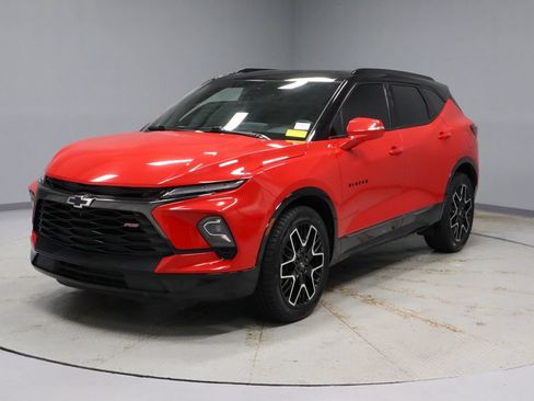 Used 2024 Chevrolet Blazer RS w/ Driver Confidence II Package FWD image 5