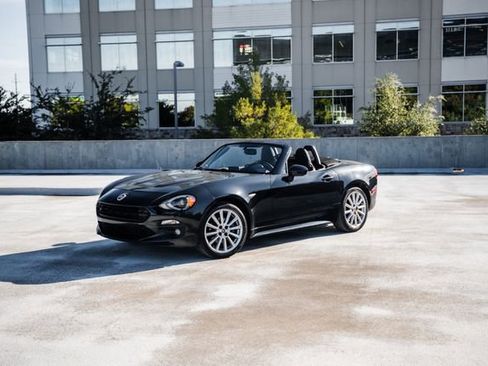 Used 2017 FIAT 124 Spider Lusso image 17