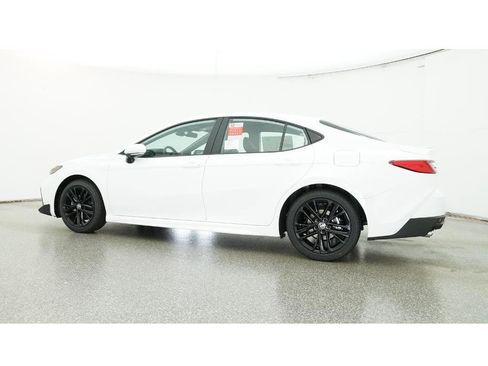 New 2026 Toyota Camry SE image 20