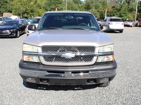 Used 2004 Chevrolet Avalanche 4x4 image 3