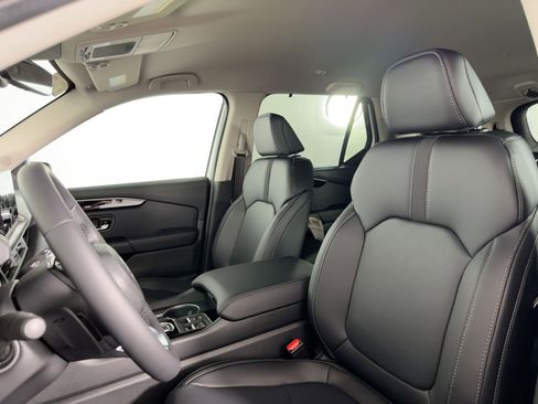 New 2025 Honda Pilot EX-L image 5