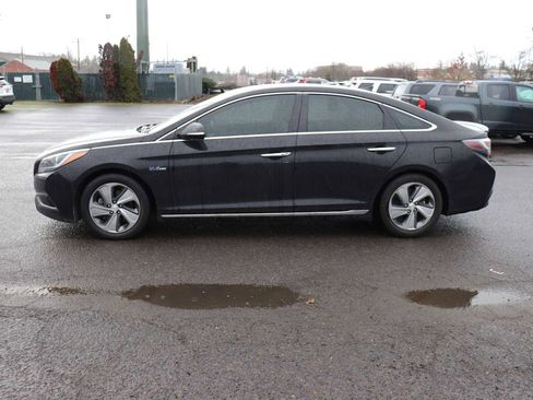 Used 2017 Hyundai Sonata Limited w/ Ultimate Package 02 image 8