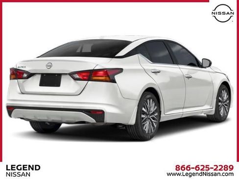 New 2026 Nissan Altima 2.5 SV FWD image 3