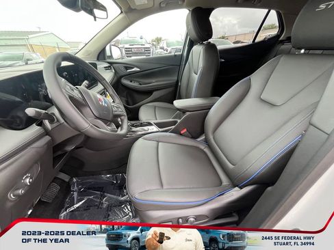 Used 2026 Buick Encore GX Sport Touring w/ Advanced Technology Package image 10