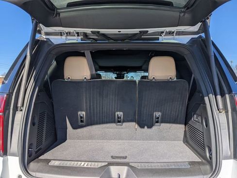 Used 2023 Chevrolet Tahoe Premier w/ Premium Package image 36