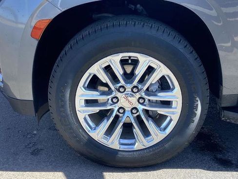Certified 2021 GMC Yukon SLT w/ SLT Luxury Plus Package AWD/4WD image 30