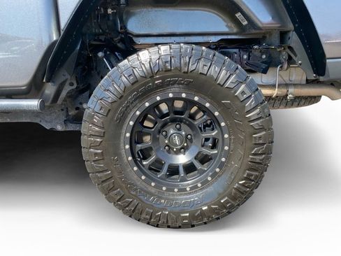 Used 2020 Jeep Gladiator Sport w/ Quick Order Package 24S AWD/4WD image 10
