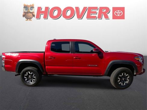 Used 2021 Toyota Tacoma TRD Off-Road image 2