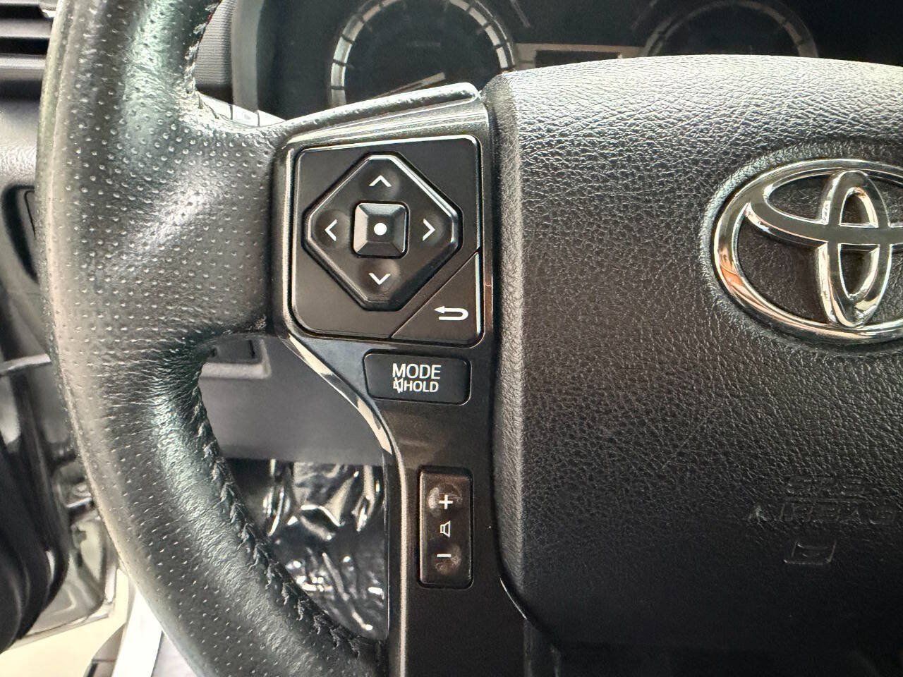 Used 2016 Toyota 4Runner Trail Premium AWD/4WD image 23