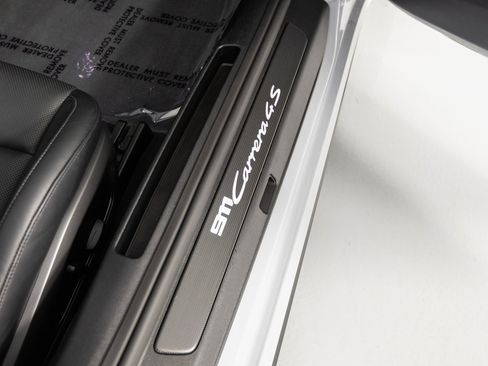 Certified 2024 Porsche 911 Carrera 4S image 43