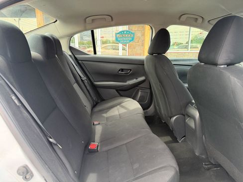 Used 2024 Nissan Sentra S FWD image 18