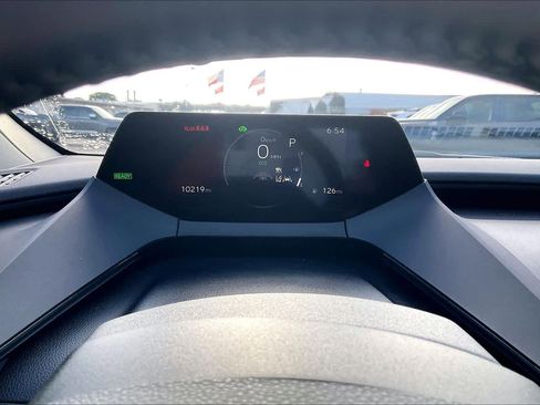 Used 2026 Toyota Prius LE FWD image 22