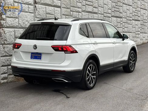 Used 2021 Volkswagen Tiguan SE image 6