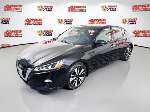 Used 2019 Nissan Altima 2.5 SV AWD/4WD image 13
