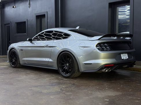 Used 2022 Ford Mustang GT Premium w/ GT Performance Package RWD image 7