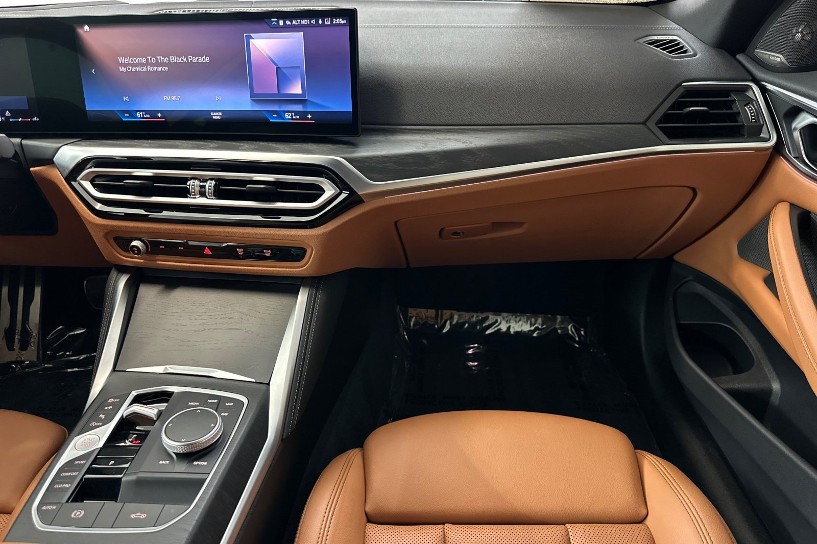 Used 2024 BMW 430i Convertible w/ M Sport Package RWD image 31
