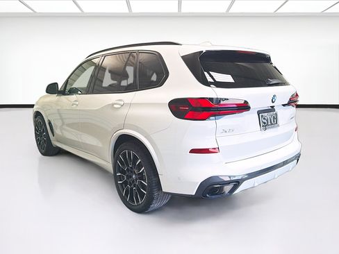 Used 2024 BMW X5 sDrive40i w/ M Sport Package RWD image 6