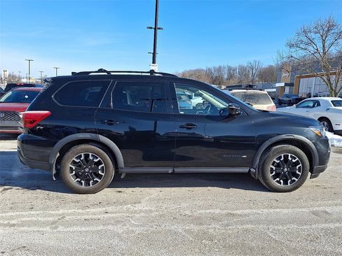 Used 2020 Nissan Pathfinder SL image 7