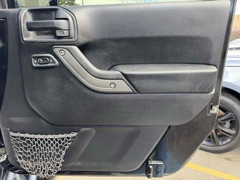 Used 2016 Jeep Wrangler Unlimited Sport w/ Quick Order Package 24S image 31