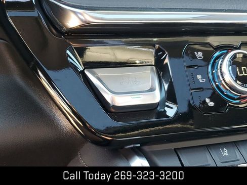 New 2026 GMC Sierra 2500 Denali w/ Denali Reserve Package image 17