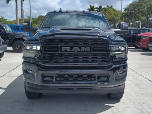 Used 2024 RAM 3500 Limited image 2